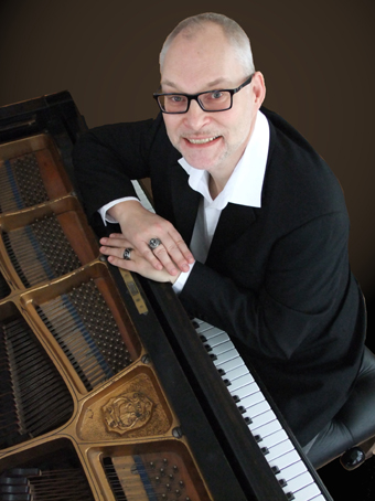 Alex Meisen am Piano 03