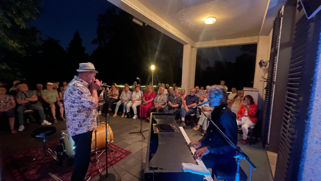Freitag, 14.08.26 - Ein Sommerabend auf Schloß Lauersfort in Moers >>